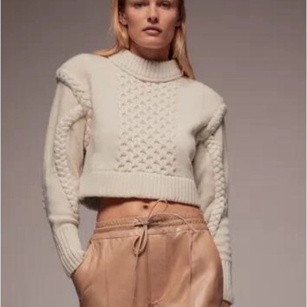 ZARA KNIT CREWNECK
